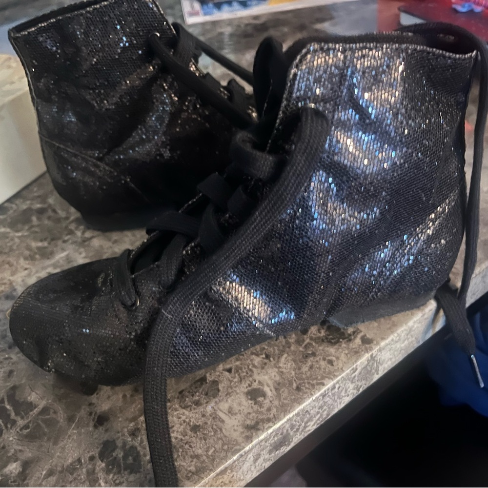 7.5 glitter jazz boot